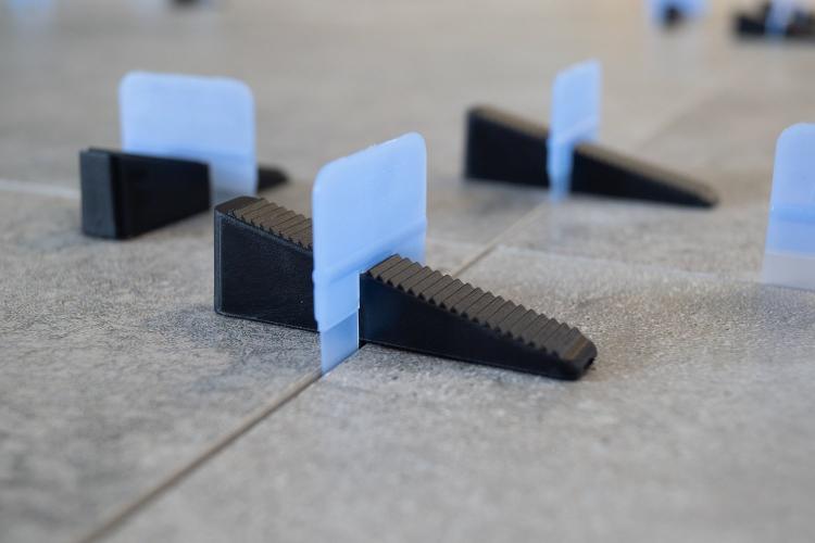 peygran-leveling-system-0.5mm-blue-clips